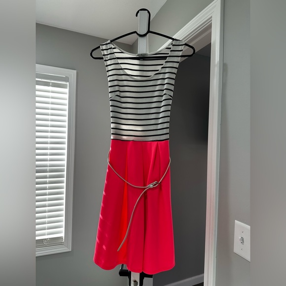 Cute little a frame dress - Picture 1 of 3